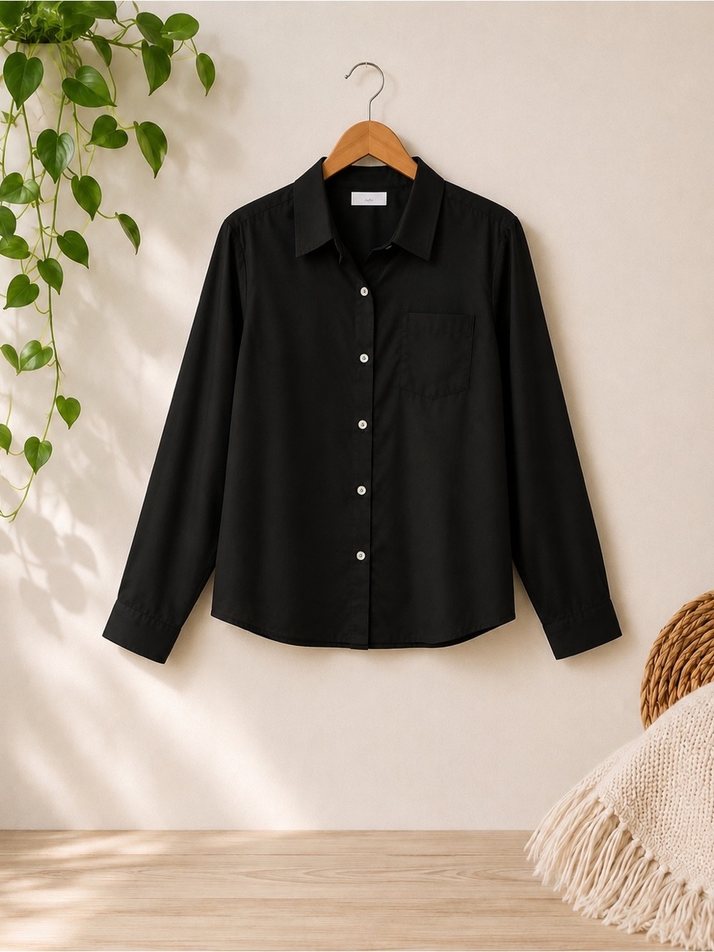 J. Jill Black Button-Down Shirt 48% TENCEL Lyocell